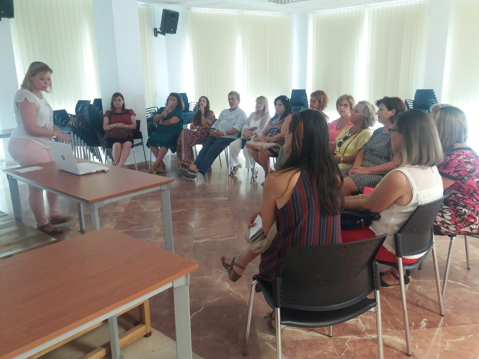 Jornada de presentación del centro de Antequera al equipo de la Fundación Anna O.