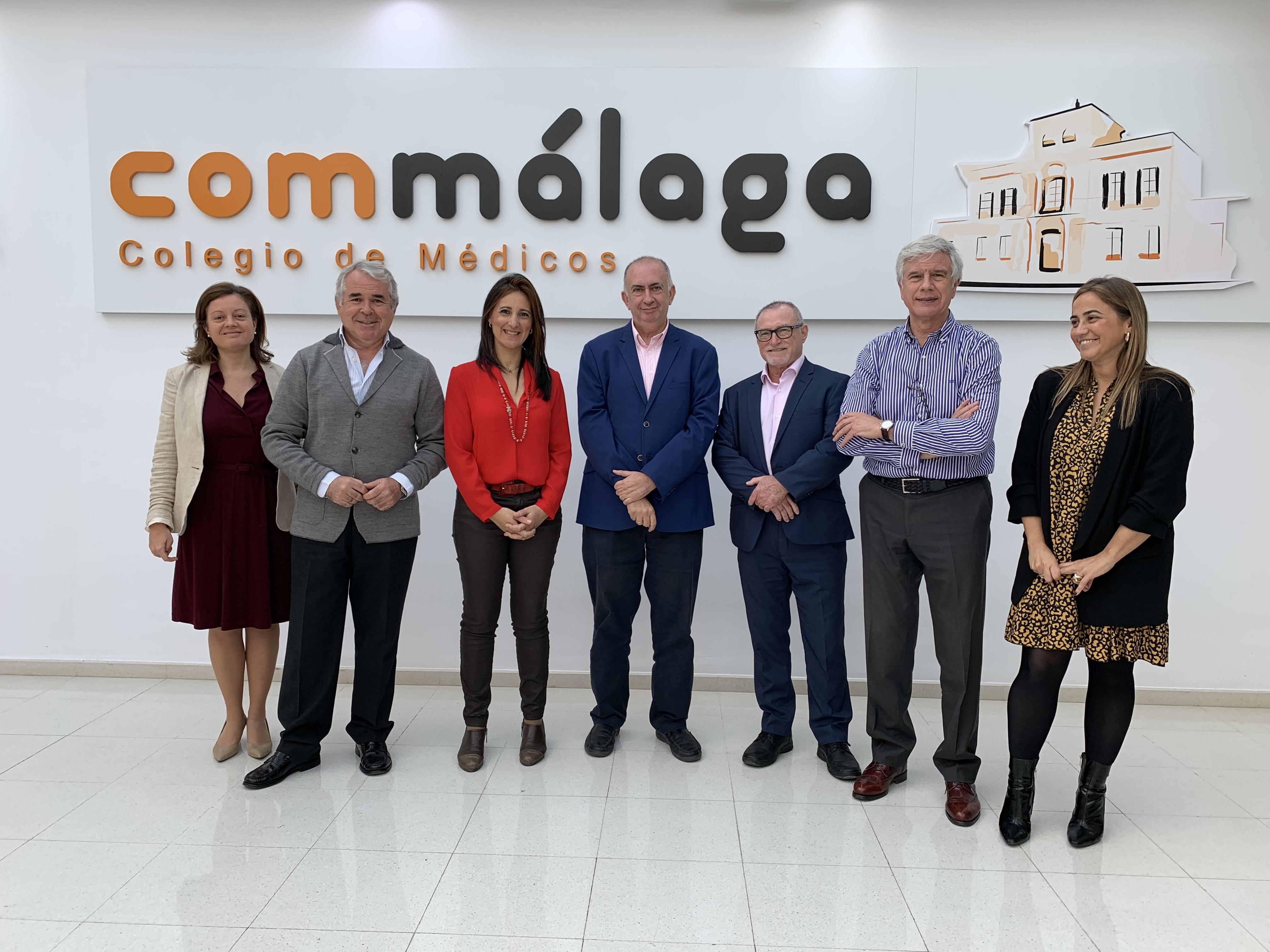 Anna O firma un convenio con el colegio de Médicos de Málaga