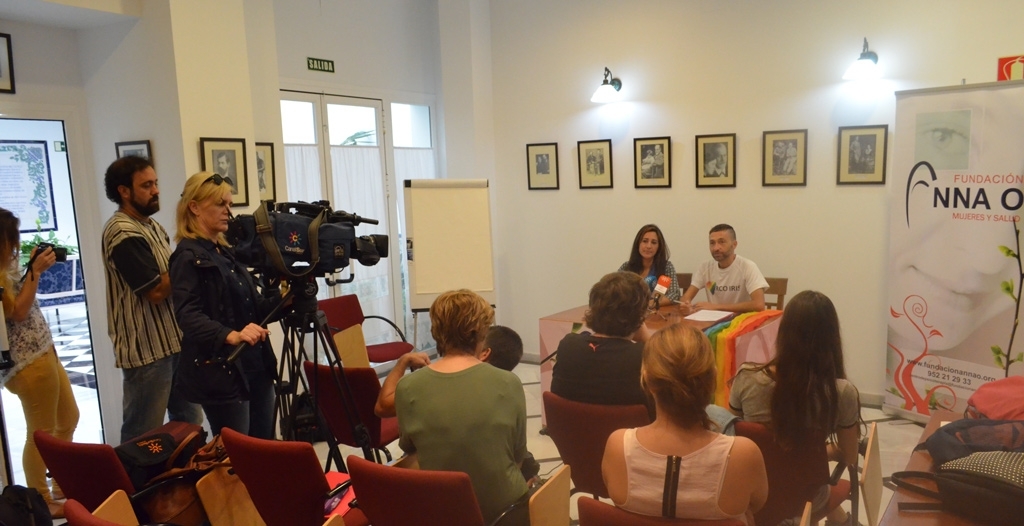 FUNDACIÓN ANNA O. Y FEDERACIÓN ARCO IRIS FIRMAN UN CONVENIO DE COLABORACIÓN PARA FAVORECER EL ACCESO AL APOYO PSICOLÓGICO DE MUJERES DEL COLECTIVO LGTBI